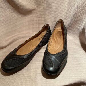 Auditions Women Verona II Leather Closed Toe, 9W